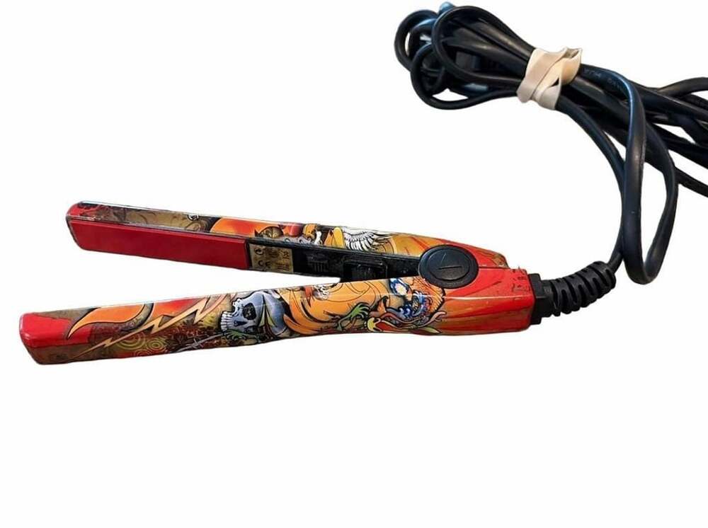Ed Hardy Tough Love Mini Hair Straightener Flat Iron Red Tattoo Skull